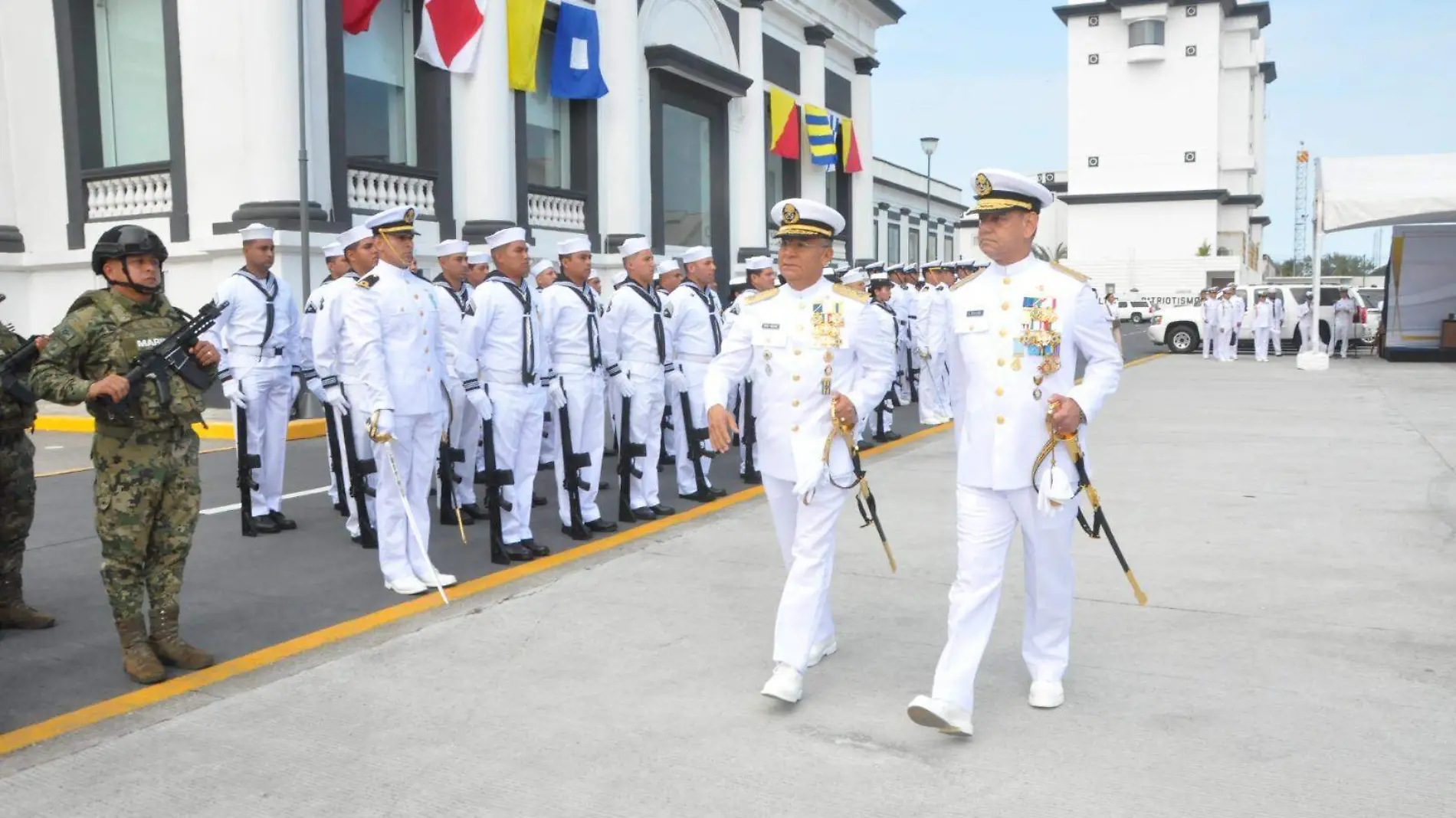 Almirante Carlos Eduardo L’Eglise Escamilla asume Mando de la Primera Región Naval 